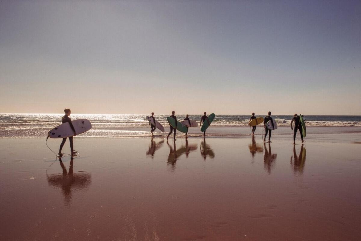 Hotel Manzili Surfhouse à Tamraght Extérieur photo