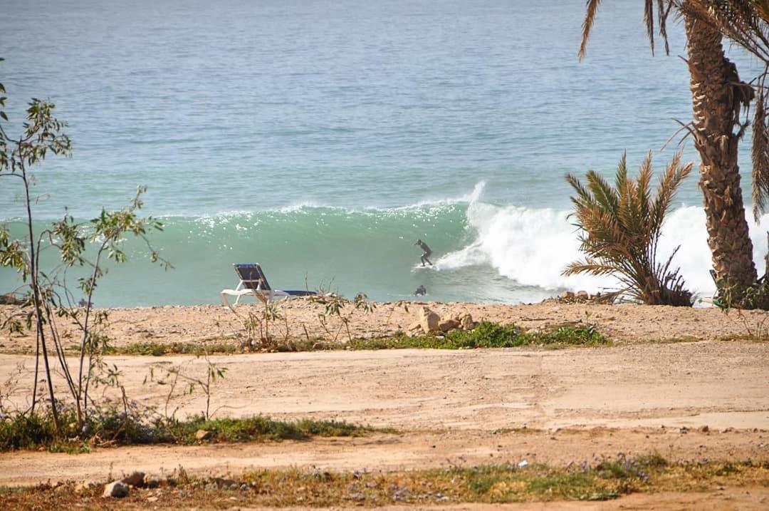 Hotel Manzili Surfhouse à Tamraght Extérieur photo